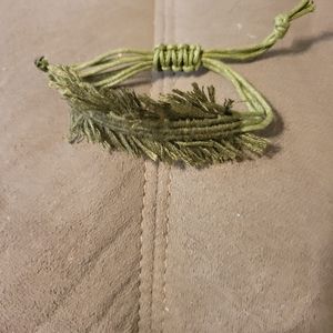 Paparazzi make yourself at homespun green bracelet